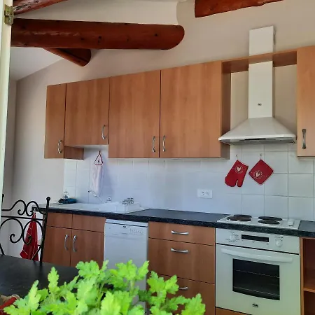 Le Marronnier Apartment
